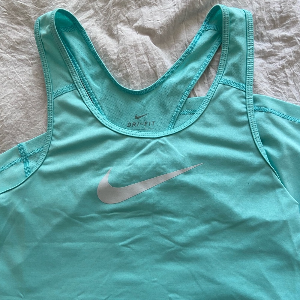 Nike active tank top